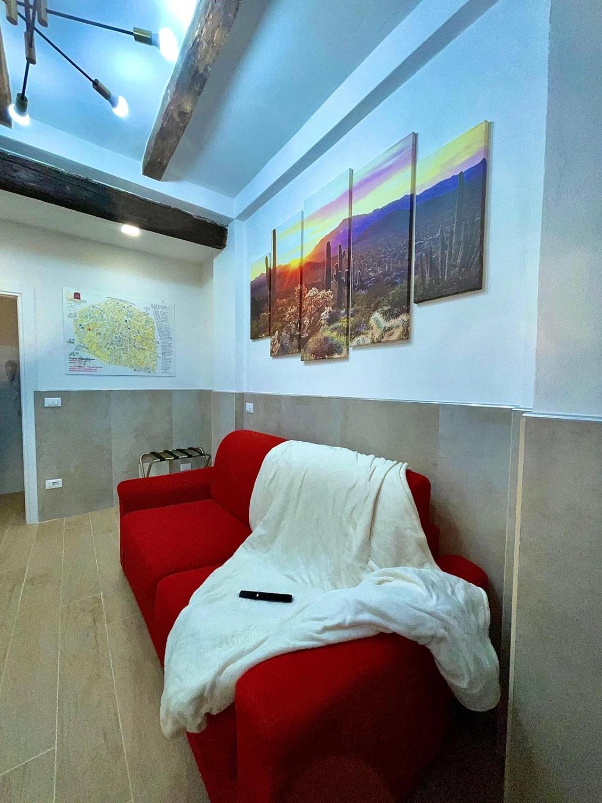 50 Tourist House Bologna - Pratello - Self Check-Inアパートメント エクステリア 写真