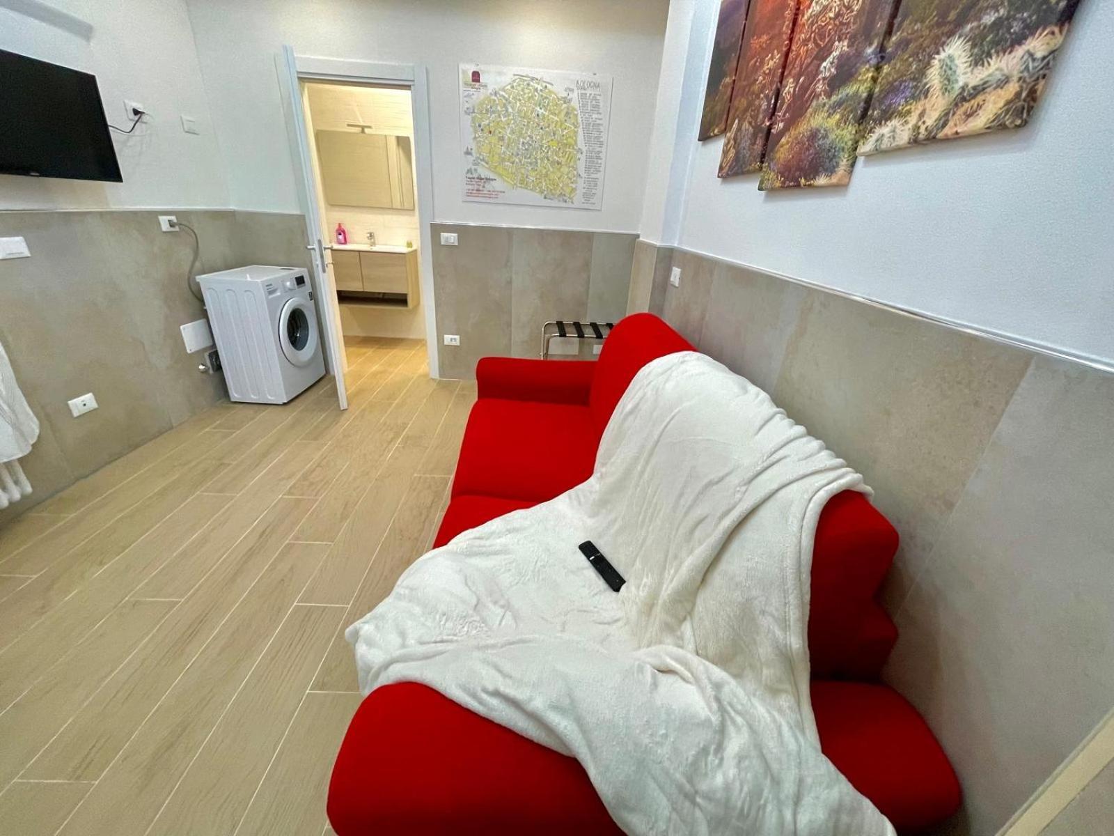 50 Tourist House Bologna - Pratello - Self Check-Inアパートメント エクステリア 写真